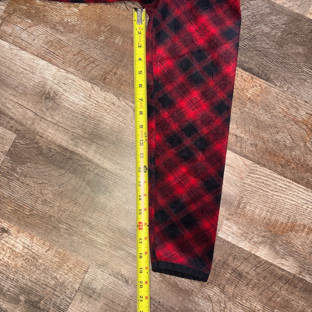 Cozy Women’s Plaid Sweatshirt in Red and Black Size Medium Maurices - Picture 4 of 7